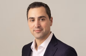 Xerox призначила Луї Пастора CEO після відходу Стіва Бандровчака